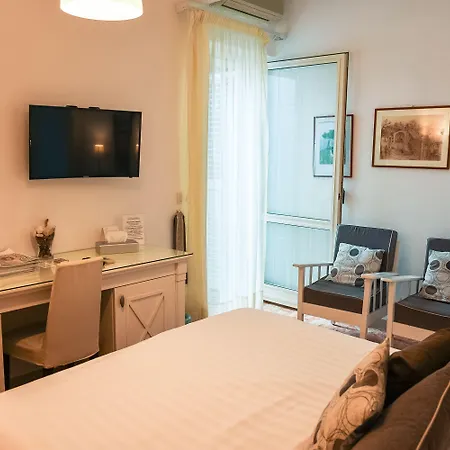 La Reginella Hotel 2*