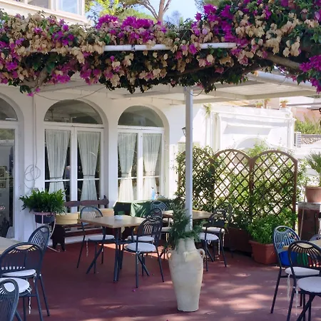 Hotel La Reginella 2*