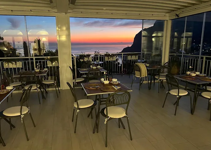 Hotel La Reginella 2*