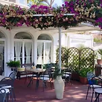 Hotel La Reginella 2*