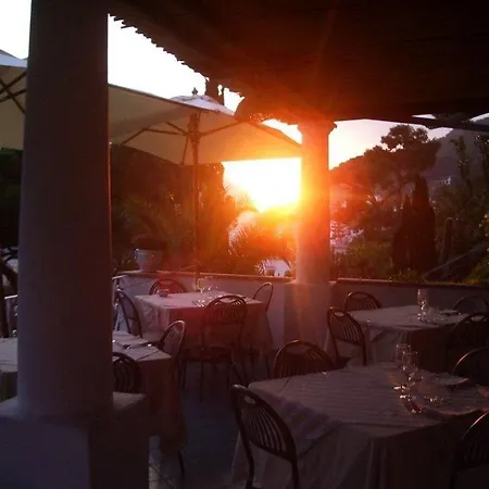La Reginella Hotel