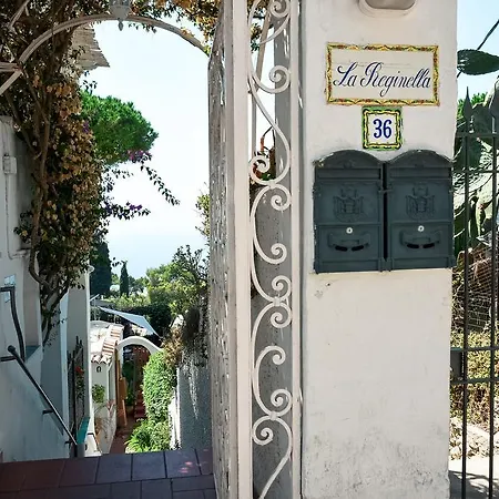 La Reginella 2*